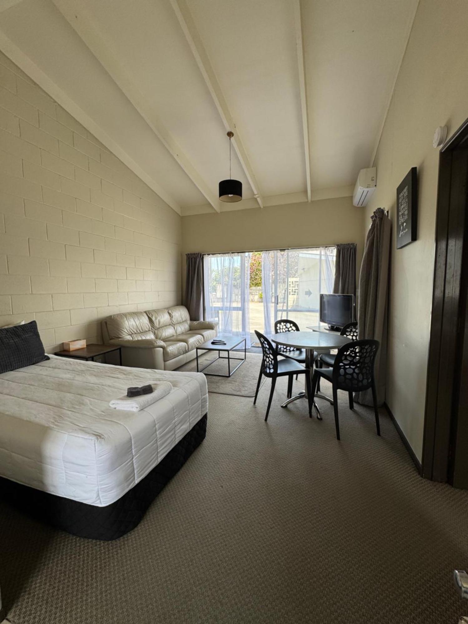 Fountain Court Motel Tauranga Dış mekan fotoğraf